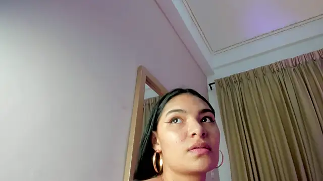 LunaAspen  online show from September 23, 2025, 5:42 pm