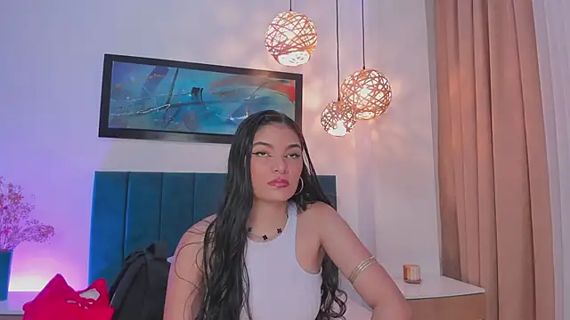 LunaAspen  online show from September 30, 2025, 6:03 pm