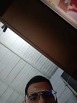 Bigtiti01 online show from January 12, 2026, 8:04 pm