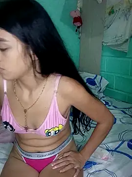 Bigtiti01 online show from September 18, 2025, 8:12 pm