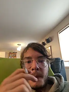 Snapshot of Hungboxer69 chatting on December 1, 2025, 10:21 pm Hungboxer69 online show from December 1, 2025, 10:21 pm