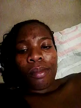 Snapshot of Sweetheart1695 chatting on October 3, 2025, 12:58 am Sweetheart1695 online show from October 3, 2025, 12:58 am