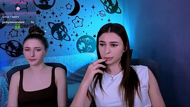 nekky mouse online show from June 3, 2026, 9:32 am