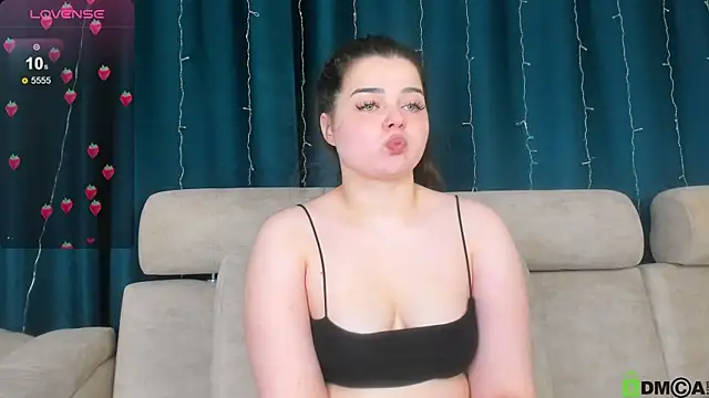 Snapshot of Lola_Popp chatting on November 22, 2025, 3:55 pm Lola Popp online show from November 22, 2025, 3:55 pm