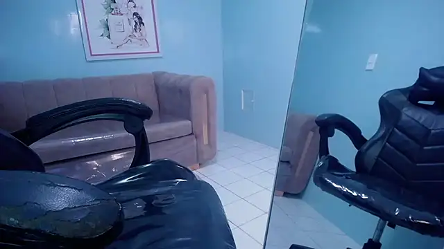 Snapshot of victoria_hernandez_t_ chatting on October 31, 2025, 1:19 pm victoria hernandez t online show from October 31, 2025, 1:19 pm