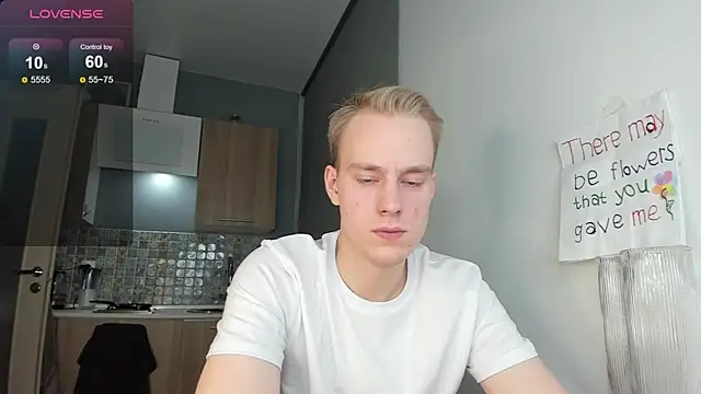 Snapshot of Kevin_Young_Cat chatting on October 30, 2025, 3:42 pm Kevin Young Cat online show from October 30, 2025, 3:42 pm