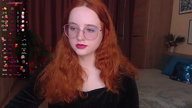 LunaSweet18 online show from October 11, 2025, 2:18 pm