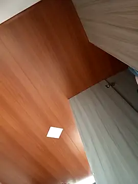 Snapshot of Sophie_petit1 chatting on September 11, 2025, 1:22 pm Sophie petit1 online show from September 11, 2025, 1:22 pm