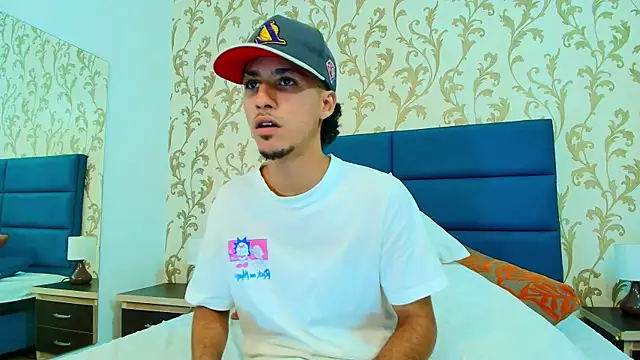 Marcus Jeron online show from November 24, 2025, 9:04 pm