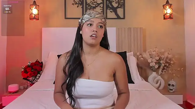 Snapshot of Camila_Bustamante chatting on October 18, 2025, 3:47 pm Camila Bustamante online show from October 18, 2025, 3:47 pm