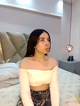 Snapshot of CandySays chatting on November 23, 2025, 11:42 am CandySays online show from November 23, 2025, 11:42 am