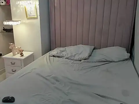 Snapshot of CandySays chatting on October 29, 2025, 11:53 am CandySays online show from October 29, 2025, 11:53 am