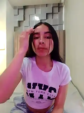 Snapshot of CandySays chatting on November 20, 2025, 11:55 am CandySays online show from November 20, 2025, 11:55 am