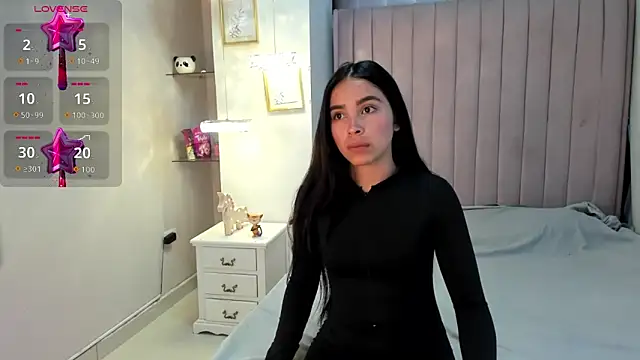 Snapshot of CandySays chatting on October 30, 2025, 12:14 pm CandySays online show from October 30, 2025, 12:14 pm