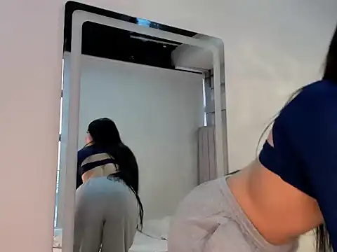 Snapshot of CandySays chatting on October 25, 2025, 11:31 am CandySays online show from October 25, 2025, 11:31 am