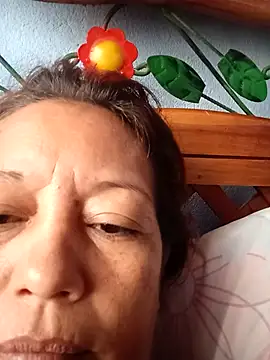 marinita13 online show from April 26, 2026, 12:46 pm