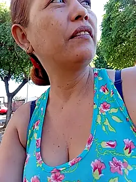 Snapshot of marinita13 chatting on August 2, 2026, 1:42 pm marinita13 online show from August 2, 2026, 1:42 pm