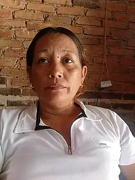 Snapshot of marinita13 chatting on July 24, 2026, 4:47 pm marinita13 online show from July 24, 2026, 4:47 pm