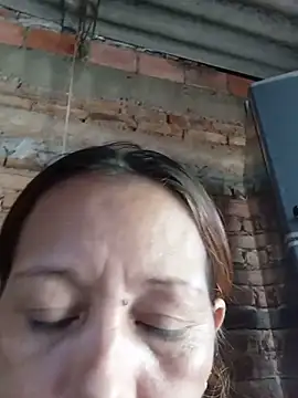 Snapshot of marinita13 chatting on June 4, 2026, 8:35 pm marinita13 online show from June 4, 2026, 8:35 pm