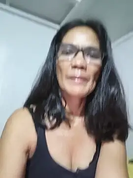 Snapshot of ImYourWoman_55 chatting on June 3, 2026, 7:40 pm ImYourWoman 55 online show from June 3, 2026, 7:40 pm