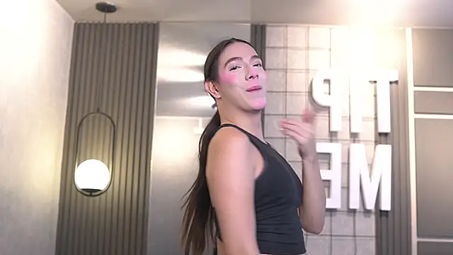 Ariaa Isabell online show from May 16, 2026, 1:21 pm
