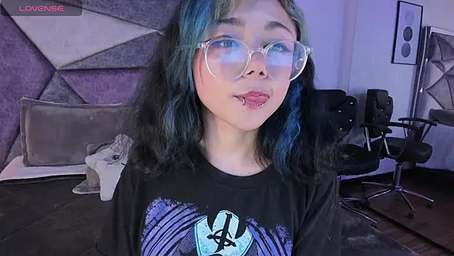 Snapshot of TerumiKitty chatting on September 10, 2025, 11:04 pm TerumiKitty online show from September 10, 2025, 11:04 pm