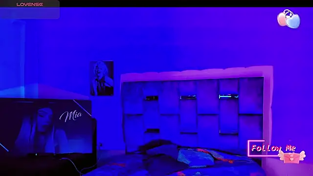 LADY-HOT-SEXY- online show from November 2, 2025, 2:38 am