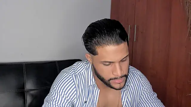 Pier Simons online show from November 16, 2025, 7:46 am