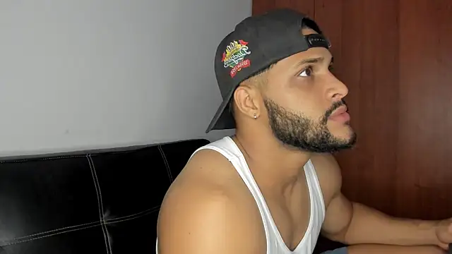 Pier Simons online show from November 21, 2025, 9:08 am