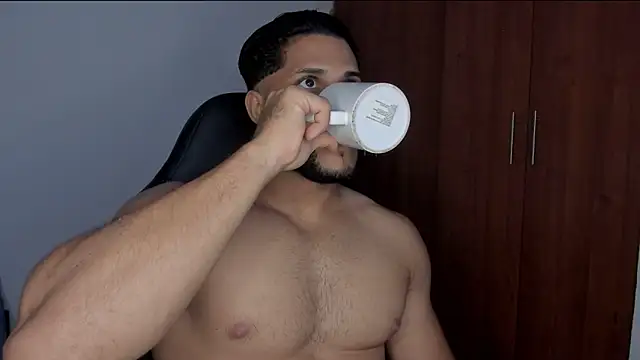 Pier Simons online show from April 18, 2026, 10:28 am