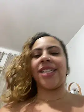 Snapshot of Chloe_Leaozinho chatting on July 15, 2026, 1:45 am Chloe Leaozinho online show from July 15, 2026, 1:45 am