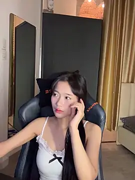  Meimeibaby  online show from December 1, 2025, 12:17 pm