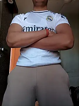 yourcrush0123 online show from February 6, 2026, 4:52 am