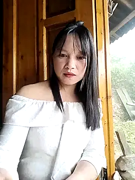 Tiyir597 online show from October 4, 2025, 3:41 am