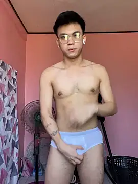 Snapshot of JerichoGutierez chatting on November 11, 2025, 5:35 am JerichoGutierez online show from November 11, 2025, 5:35 am