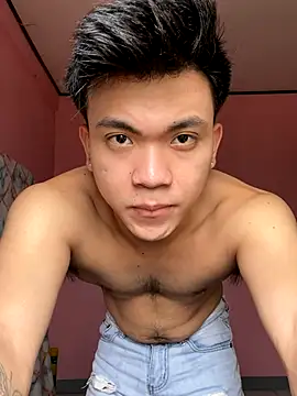 Snapshot of JerichoGutierez chatting on December 15, 2025, 3:12 am JerichoGutierez online show from December 15, 2025, 3:12 am