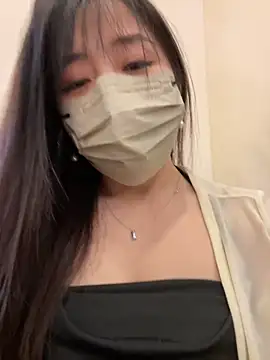 xiao-mo520 online show from April 19, 2026, 9:43 am