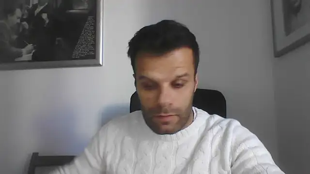 Snapshot of FROCETTO93 chatting on November 4, 2025, 1:37 pm FROCETTO93 online show from November 4, 2025, 1:37 pm