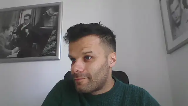 Snapshot of FROCETTO93 chatting on October 14, 2025, 12:28 pm FROCETTO93 online show from October 14, 2025, 12:28 pm