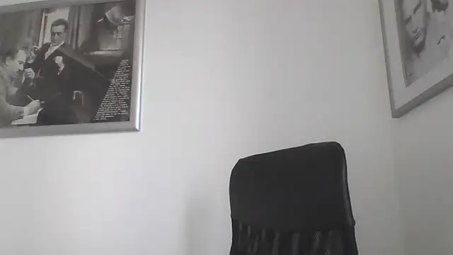 Snapshot of FROCETTO93 chatting on February 19, 2026, 7:49 am FROCETTO93 online show from February 19, 2026, 7:49 am