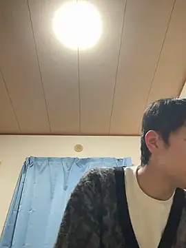 suzaku1229 online show from April 25, 2026, 11:13 am