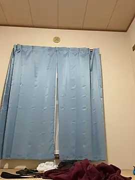 suzaku1229 online show from April 29, 2026, 12:09 pm