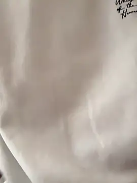 suzaku1229 online show from October 30, 2025, 4:55 am