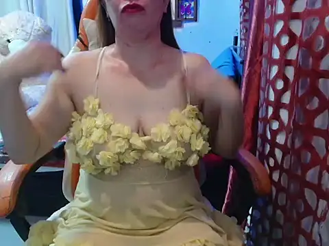 Snapshot of VerySexyCeline chatting on September 28, 2025, 10:17 pm VerySexyCeline online show from September 28, 2025, 10:17 pm