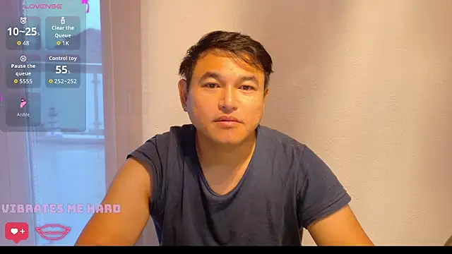 Snapshot of AsianBoy_WhiteDaddy chatting on September 10, 2025, 5:06 am AsianBoy WhiteDaddy online show from September 10, 2025, 5:06 am