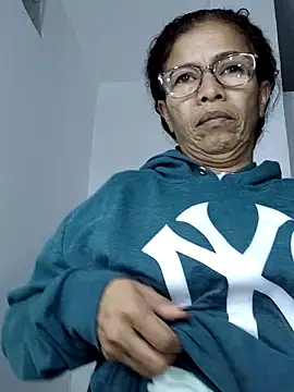 Merybeks online show from April 4, 2026, 10:22 am