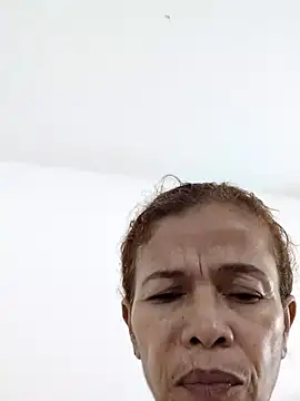 Snapshot of Merybeks chatting on September 27, 2025, 10:43 am Merybeks online show from September 27, 2025, 10:43 am