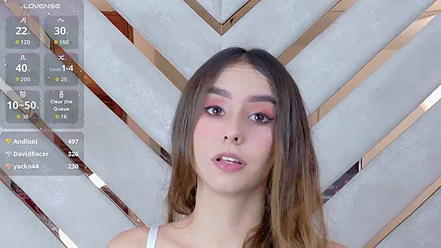 Sarah-Grace online show from June 16, 2026, 1:05 am