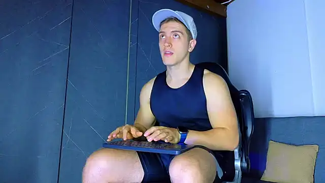 ALANNFERRER online show from January 9, 2026, 10:11 am