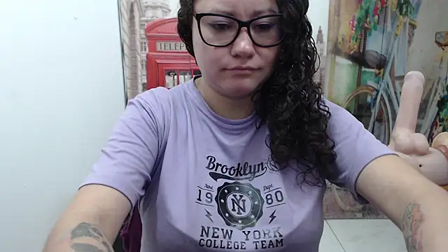 greeneyes nurse online show from November 4, 2025, 7:39 pm